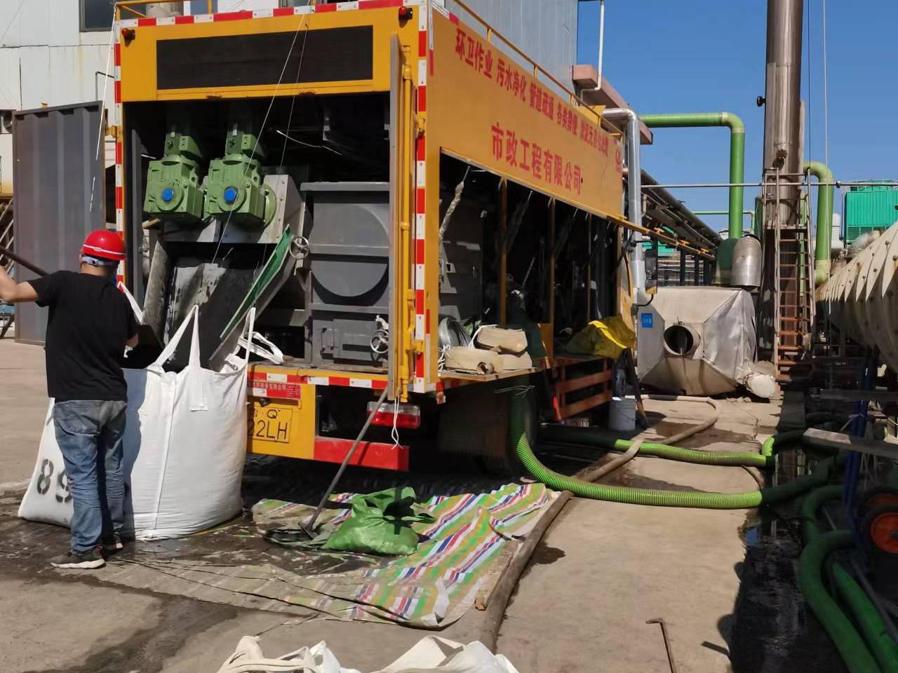 佳县淤泥压干处理